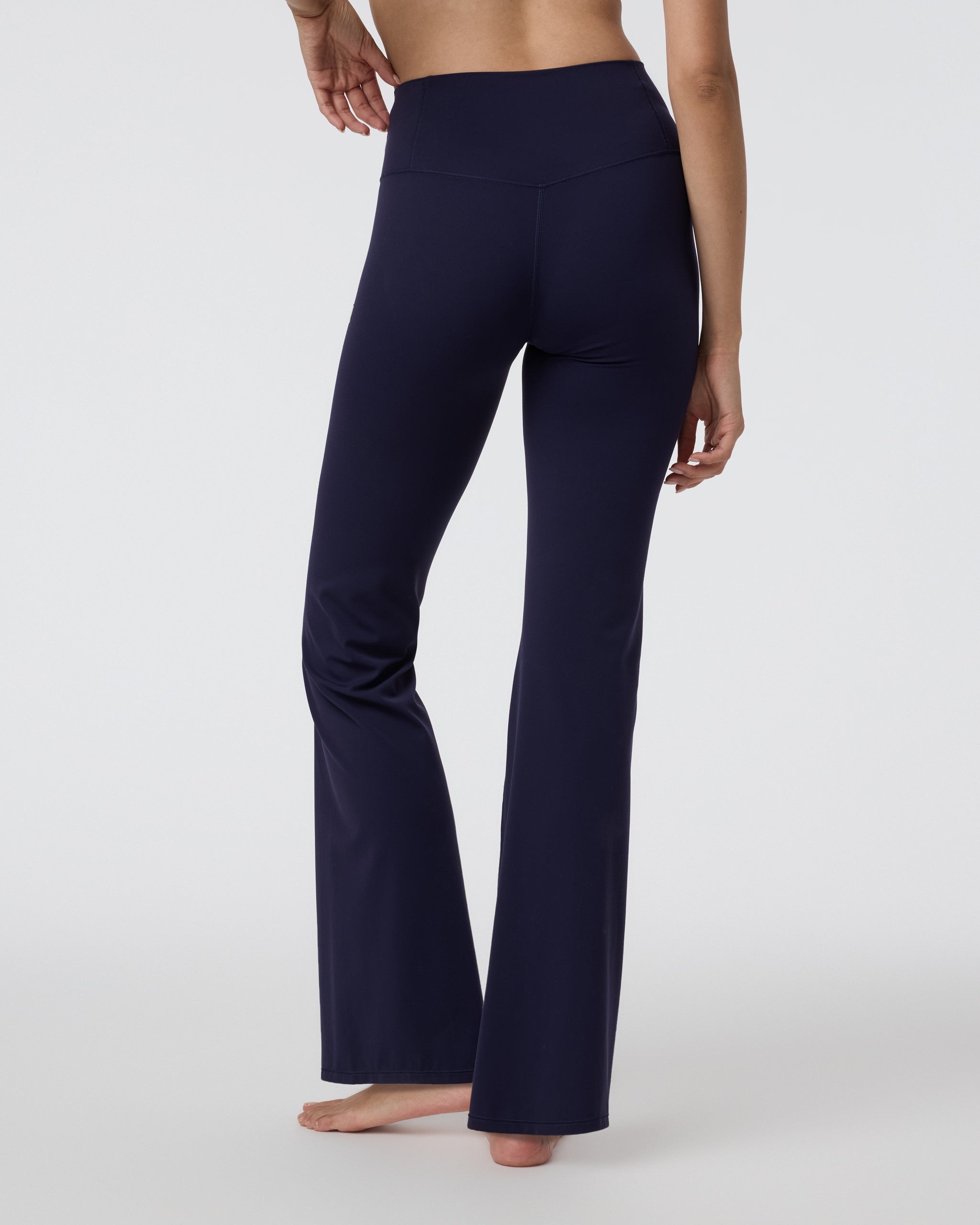 Vuori AllTheFeels™ Bootcut | Jet