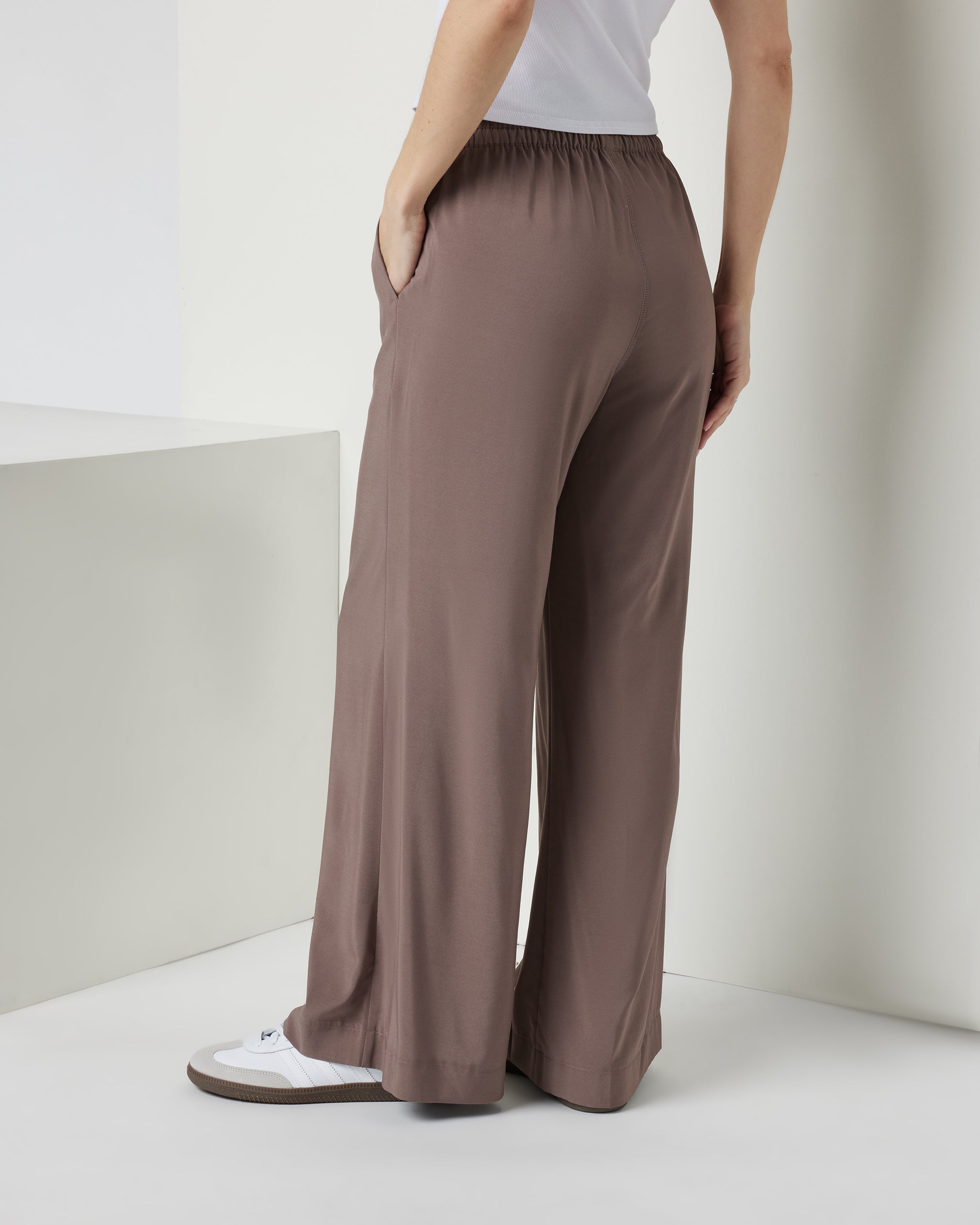 Villa Wideleg Pant - Short | Chocolate