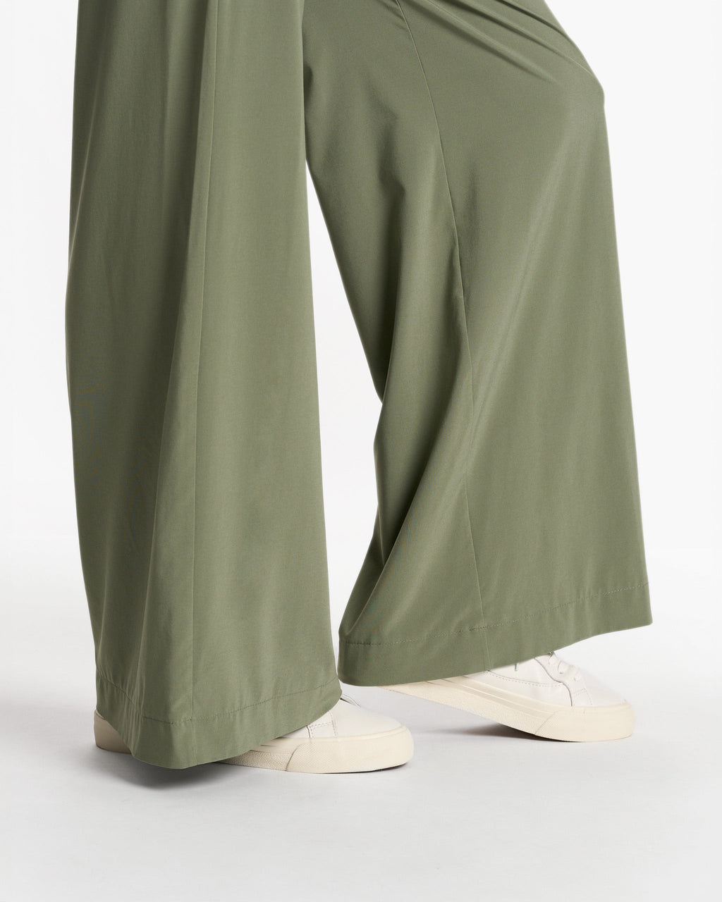 Villa Wideleg Pant | Pistachio