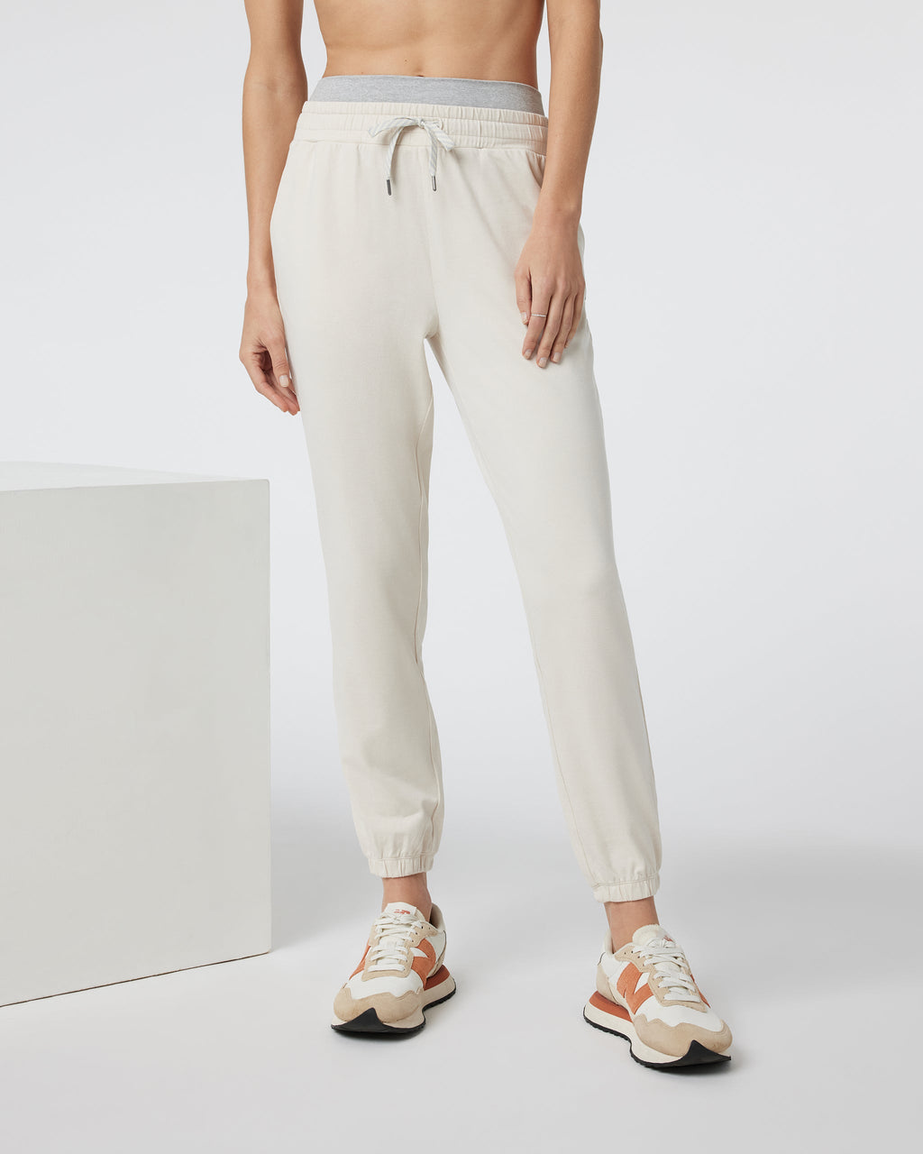 Halo Warm-Up Jogger | Milkweed Heather