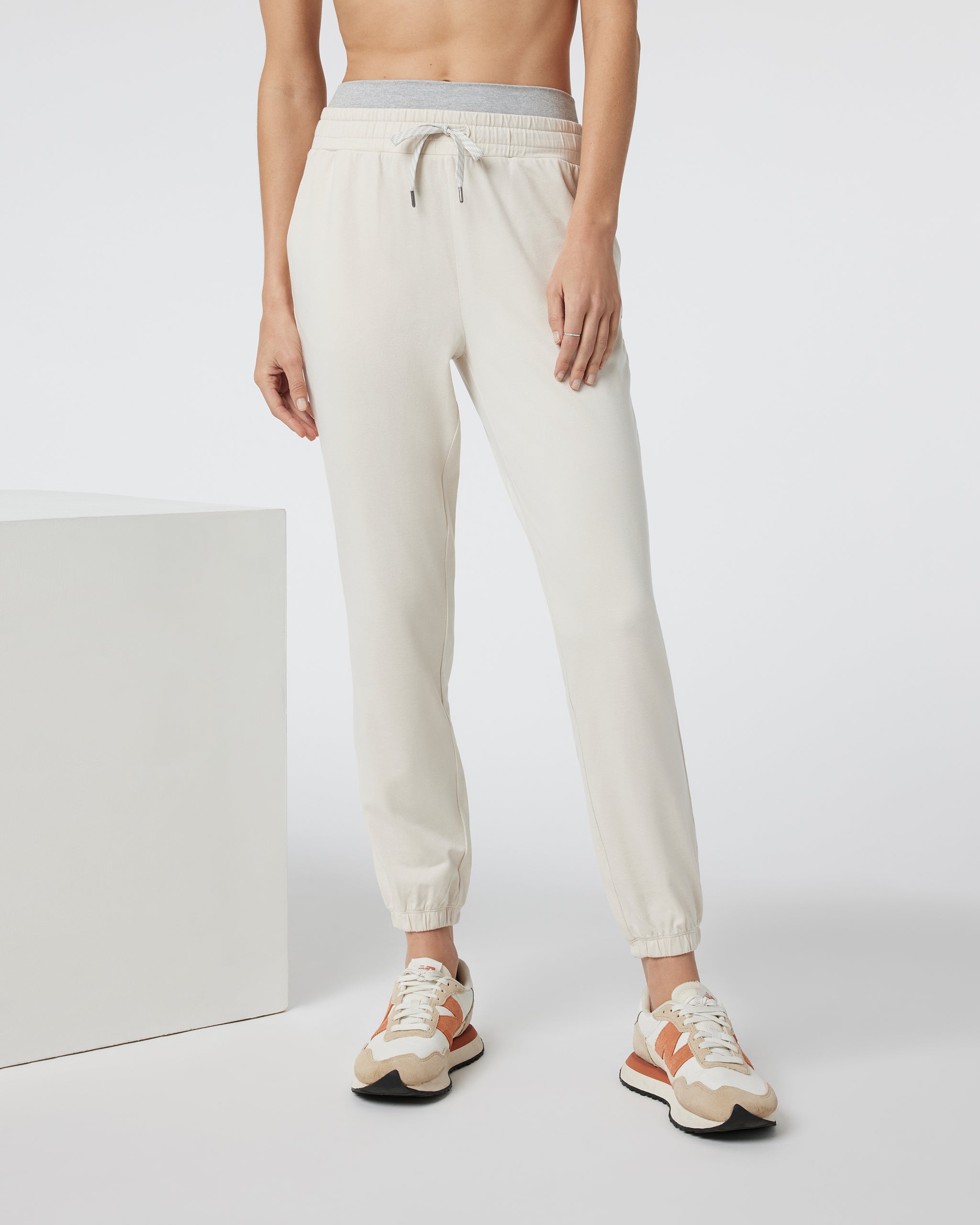 Halo Warm-Up Jogger | Milkweed Heather
