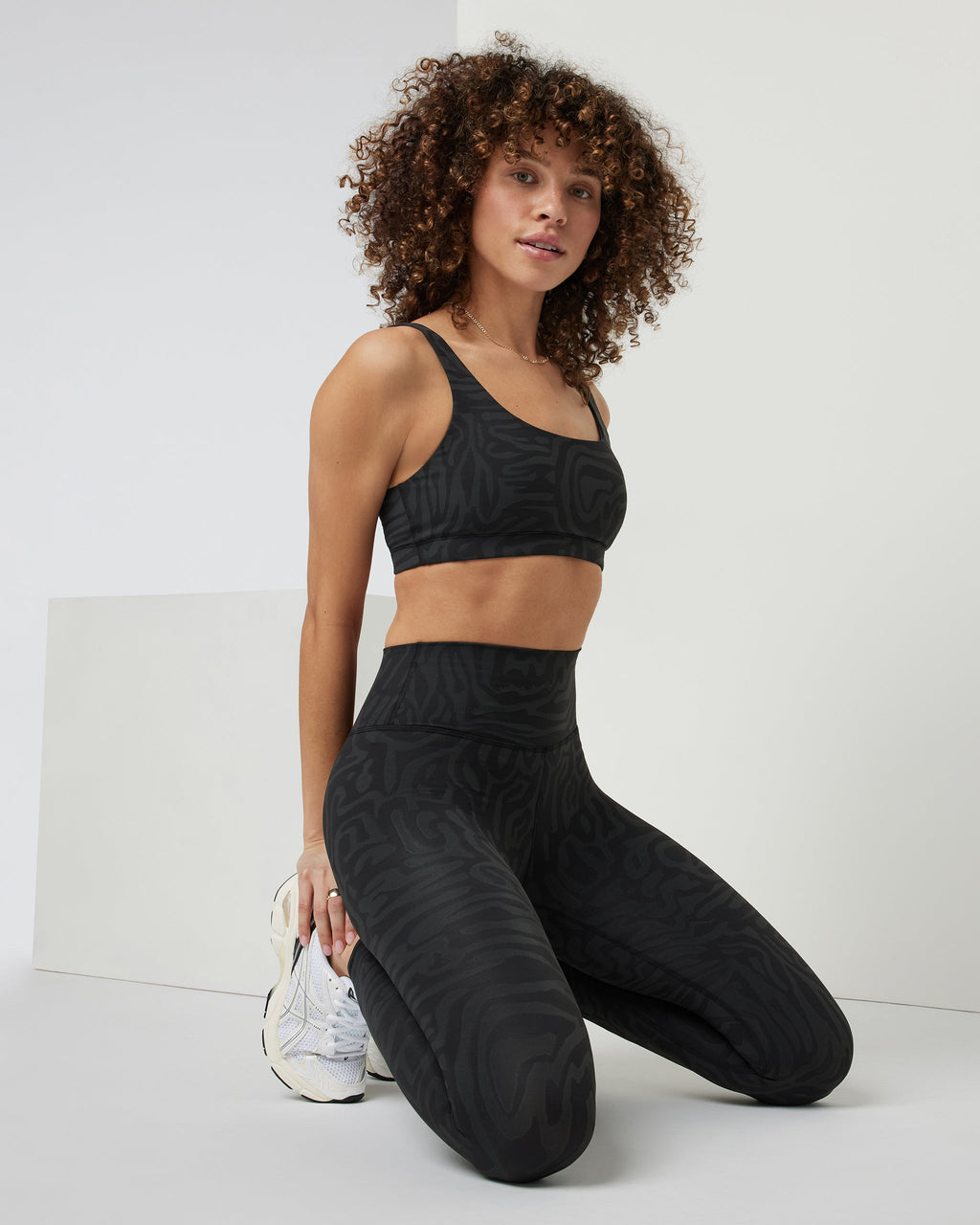 Maze Jacquard Legging | Black Maze
