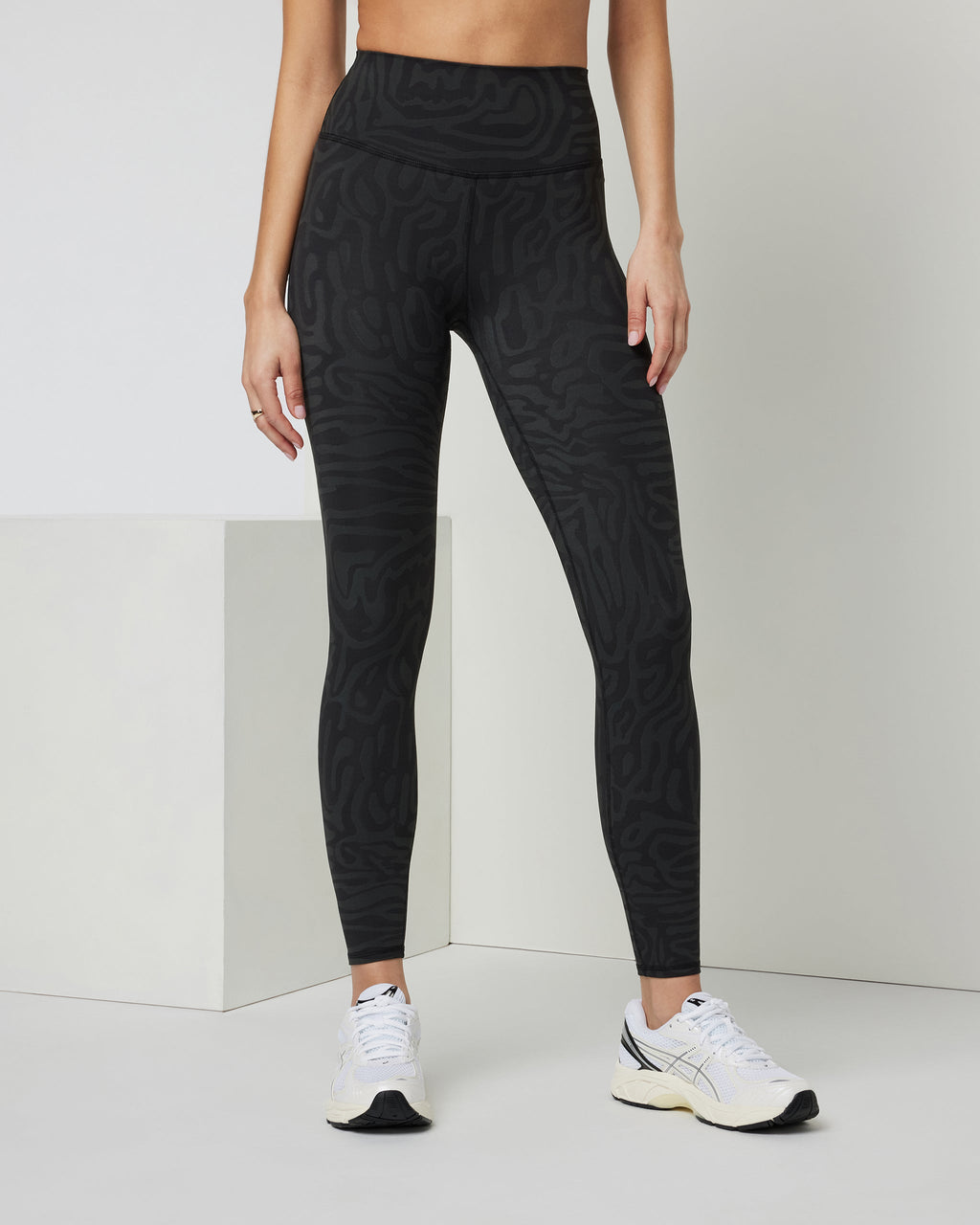 Maze Jacquard Legging | Black Maze