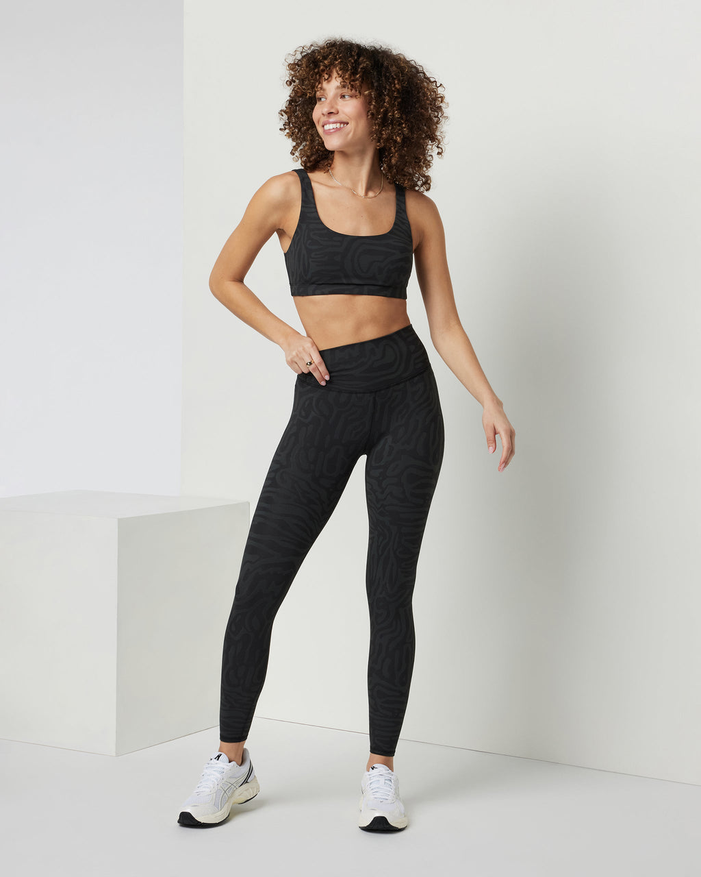 Maze Jacquard Legging | Black Maze