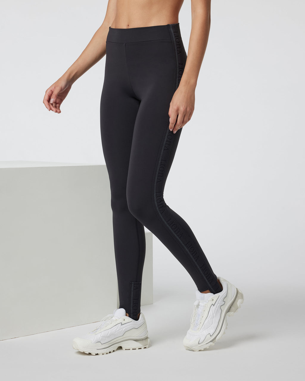 Chilled Out Stirrup Legging | Washed Black