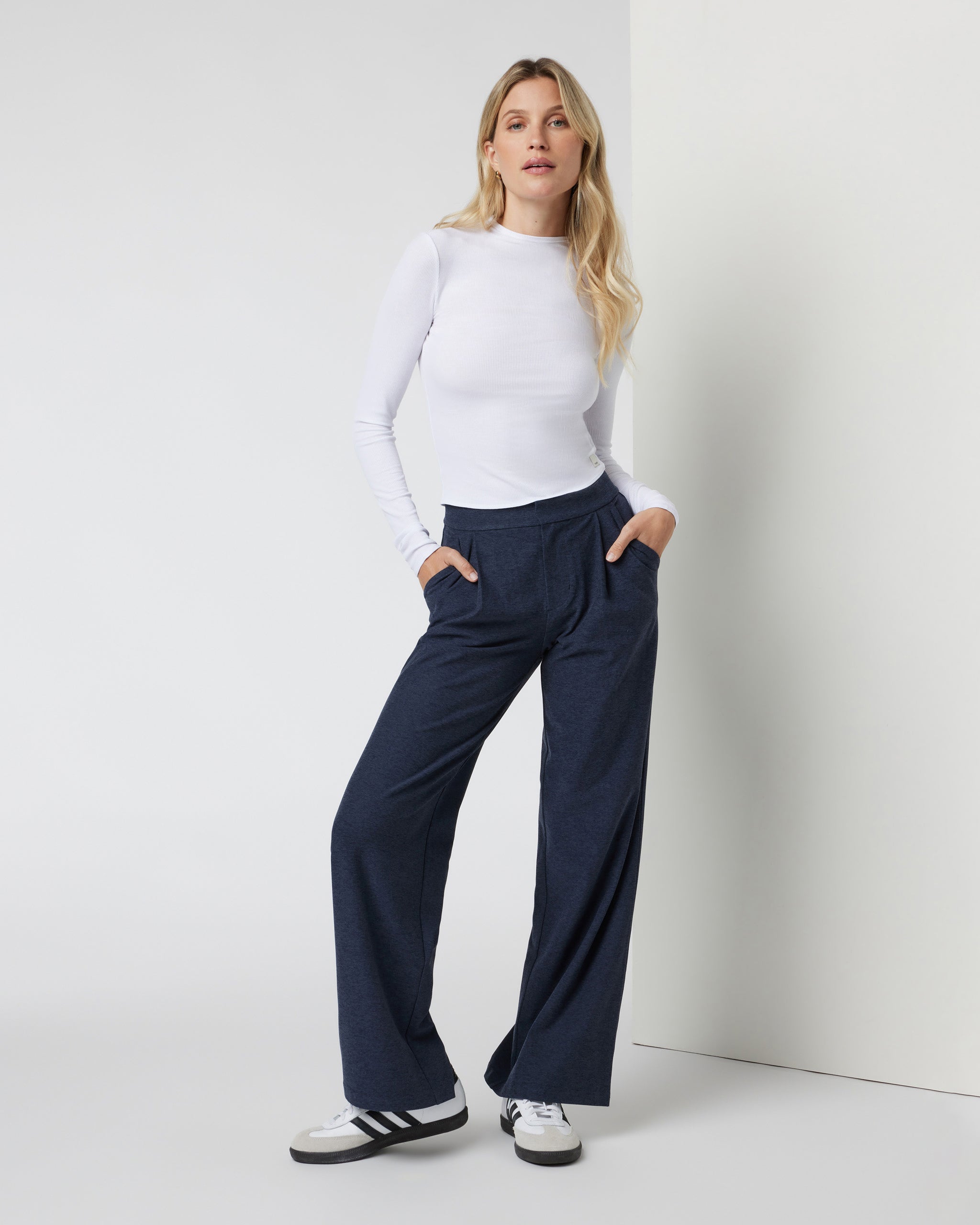 Long Sleeve Cove Mock Neck Top | White