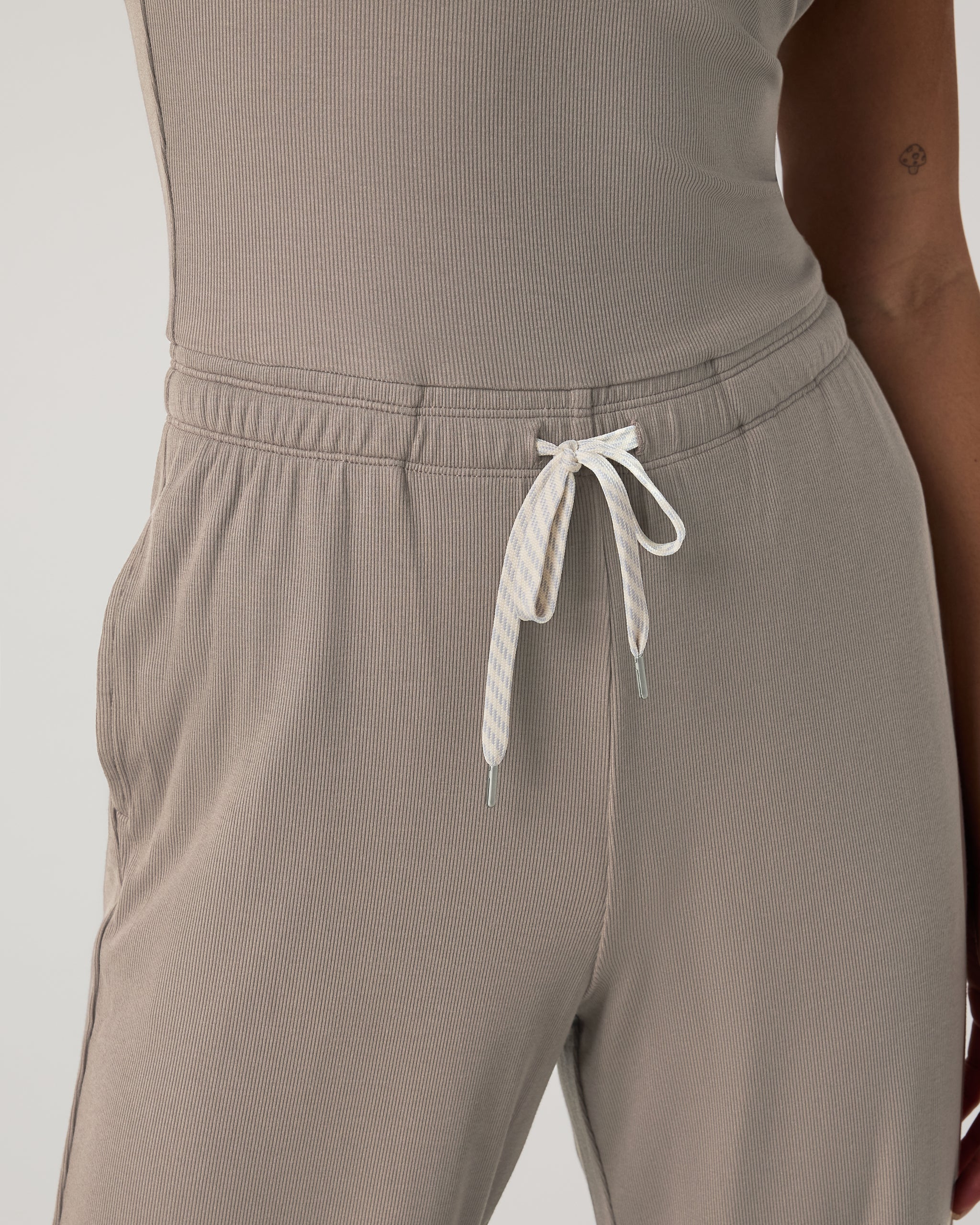 Pose Scoop Jumpsuit | Smokey Taupe