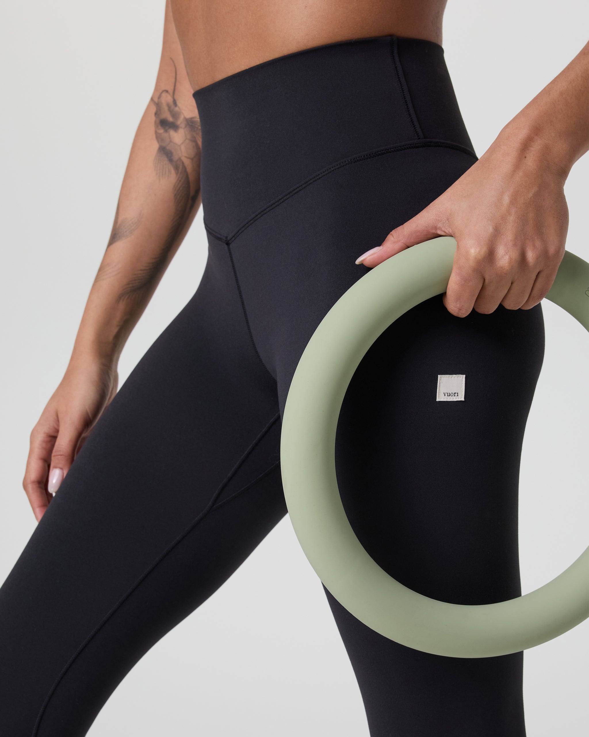 Vuori AllTheForm™ Legging- Short | Black