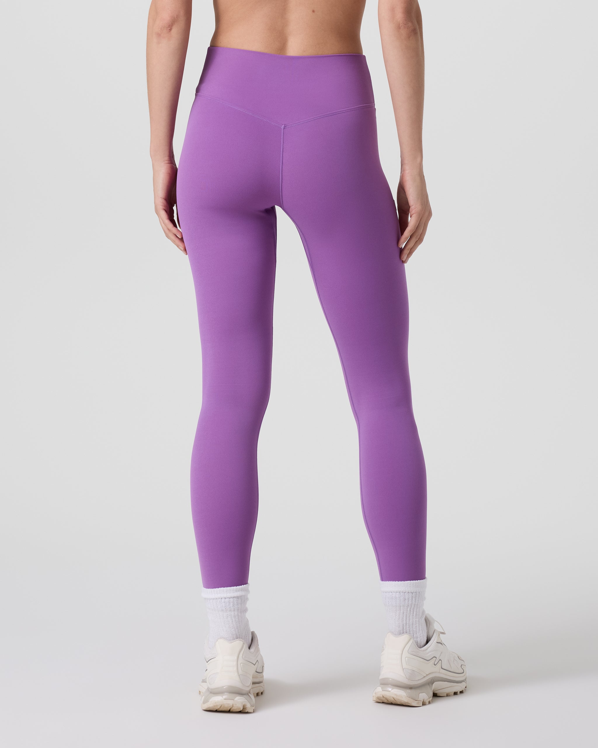 Vuori AllTheForm™ Legging- Short | Bright Violet