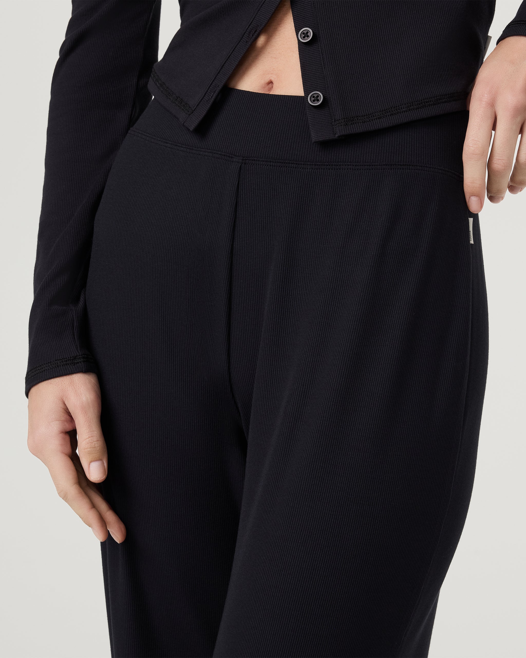 Pose Pant | Black
