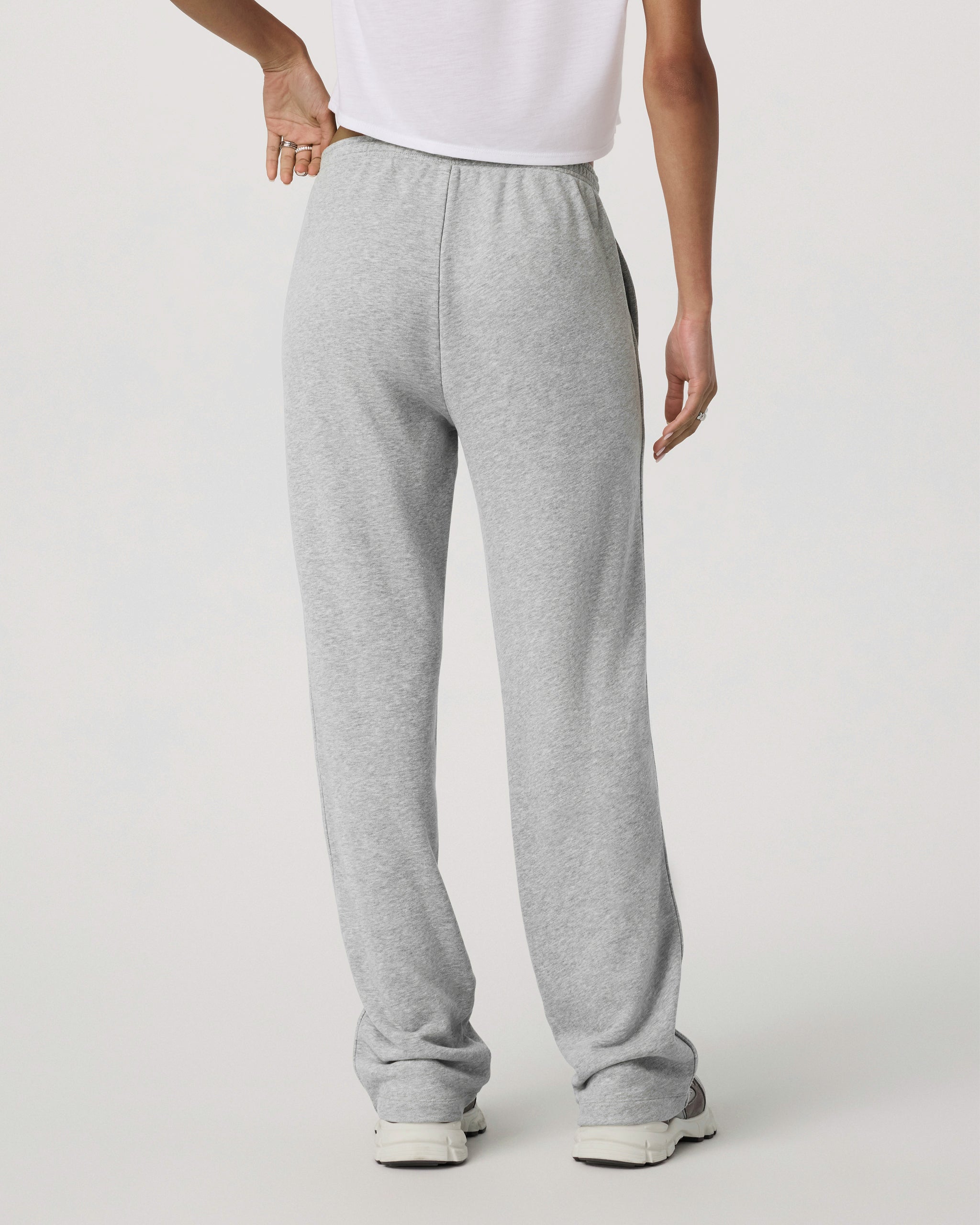 Sedona Straight Leg Sweatpant-Short | Light Heather Grey