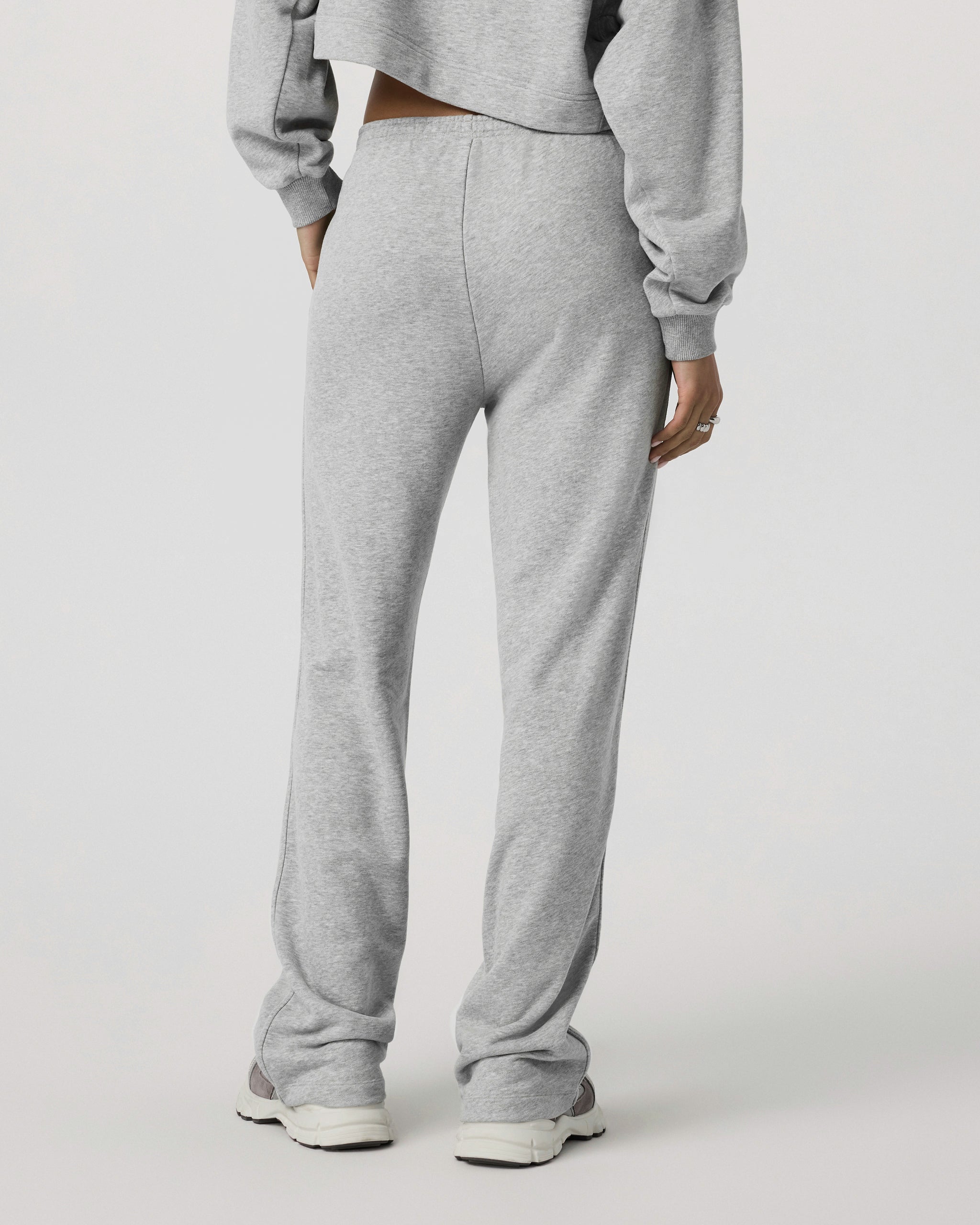 Sedona Straight Leg Sweatpant | Light Heather Grey