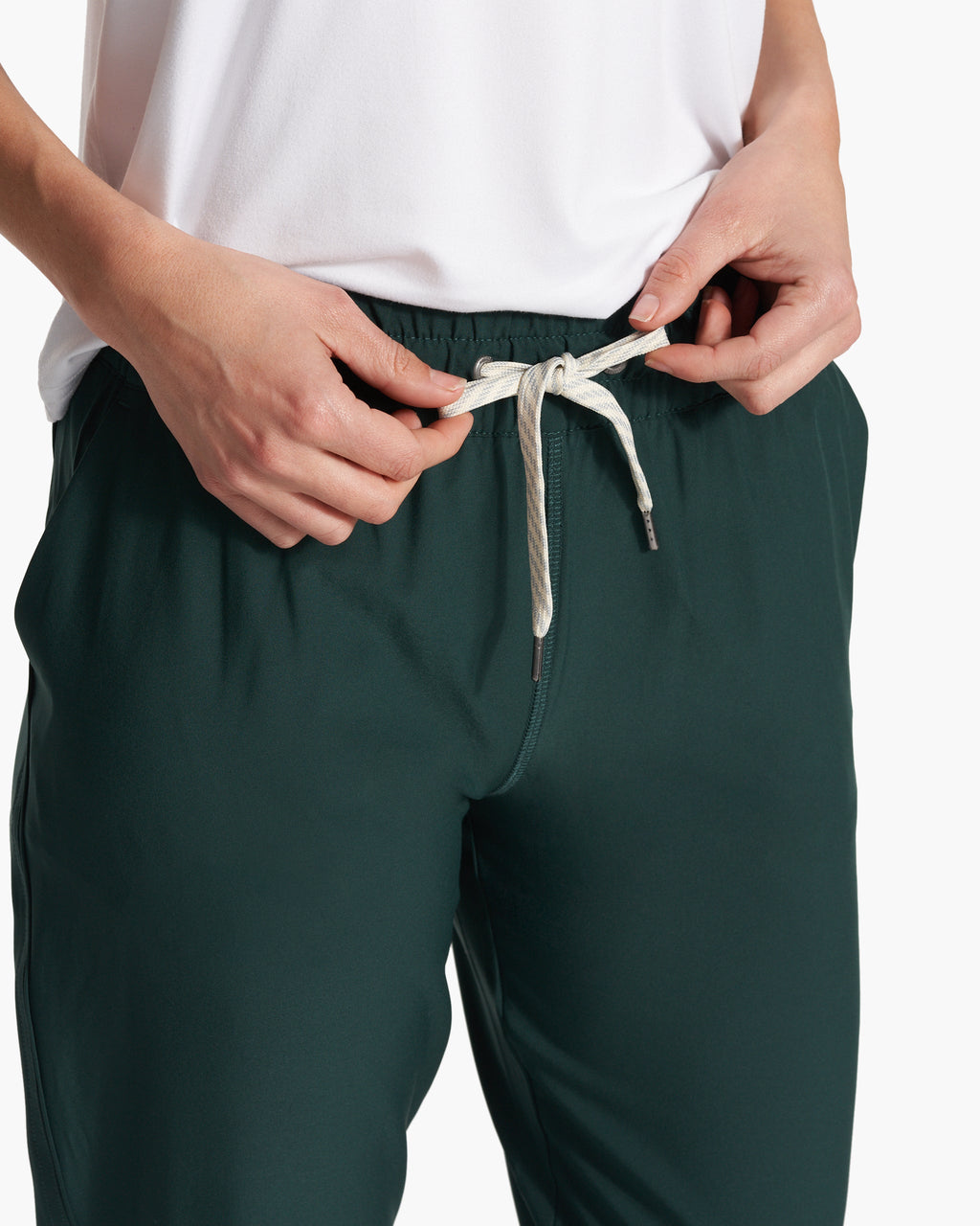 Weekend Jogger | Grass