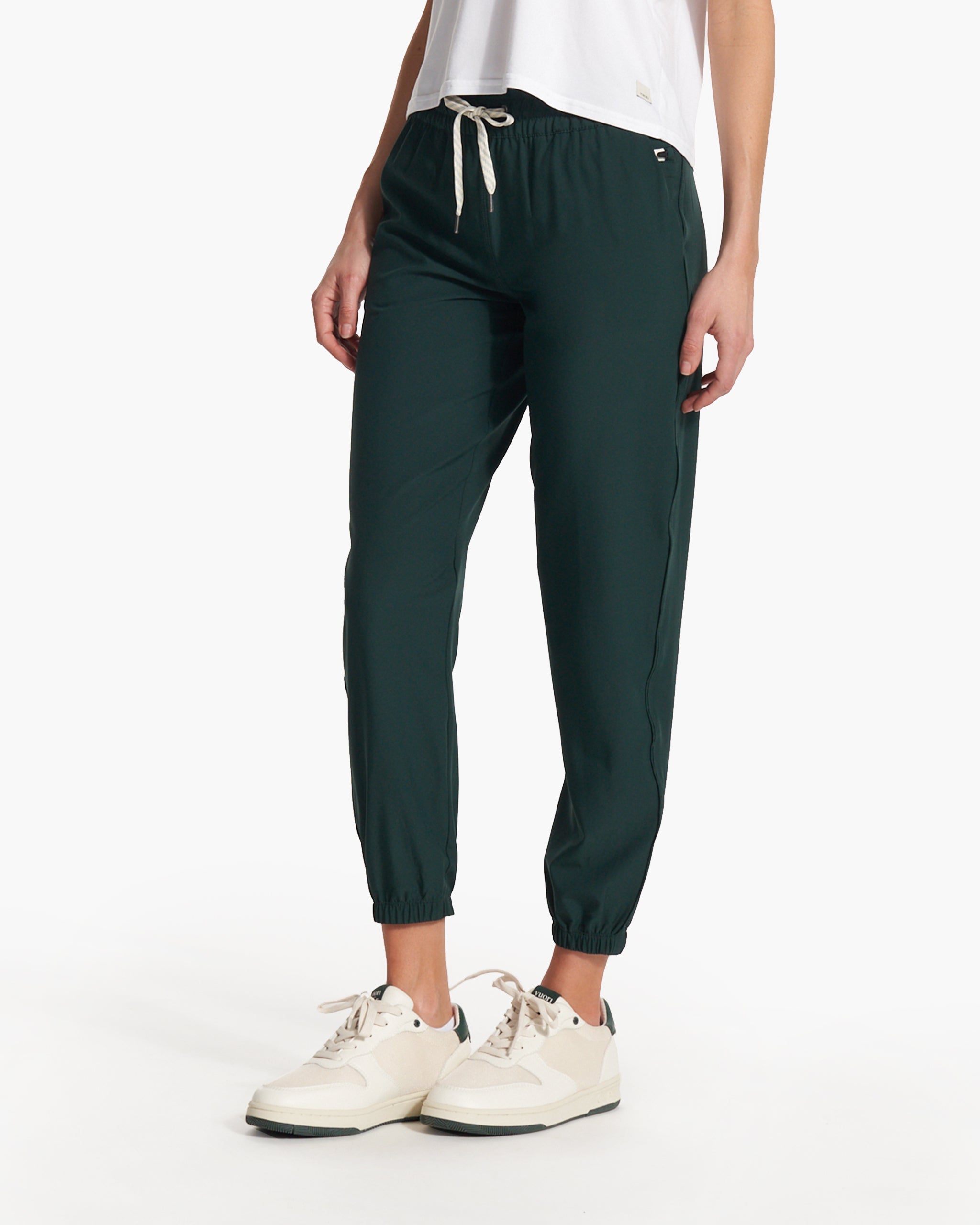 Weekend Jogger | Grass