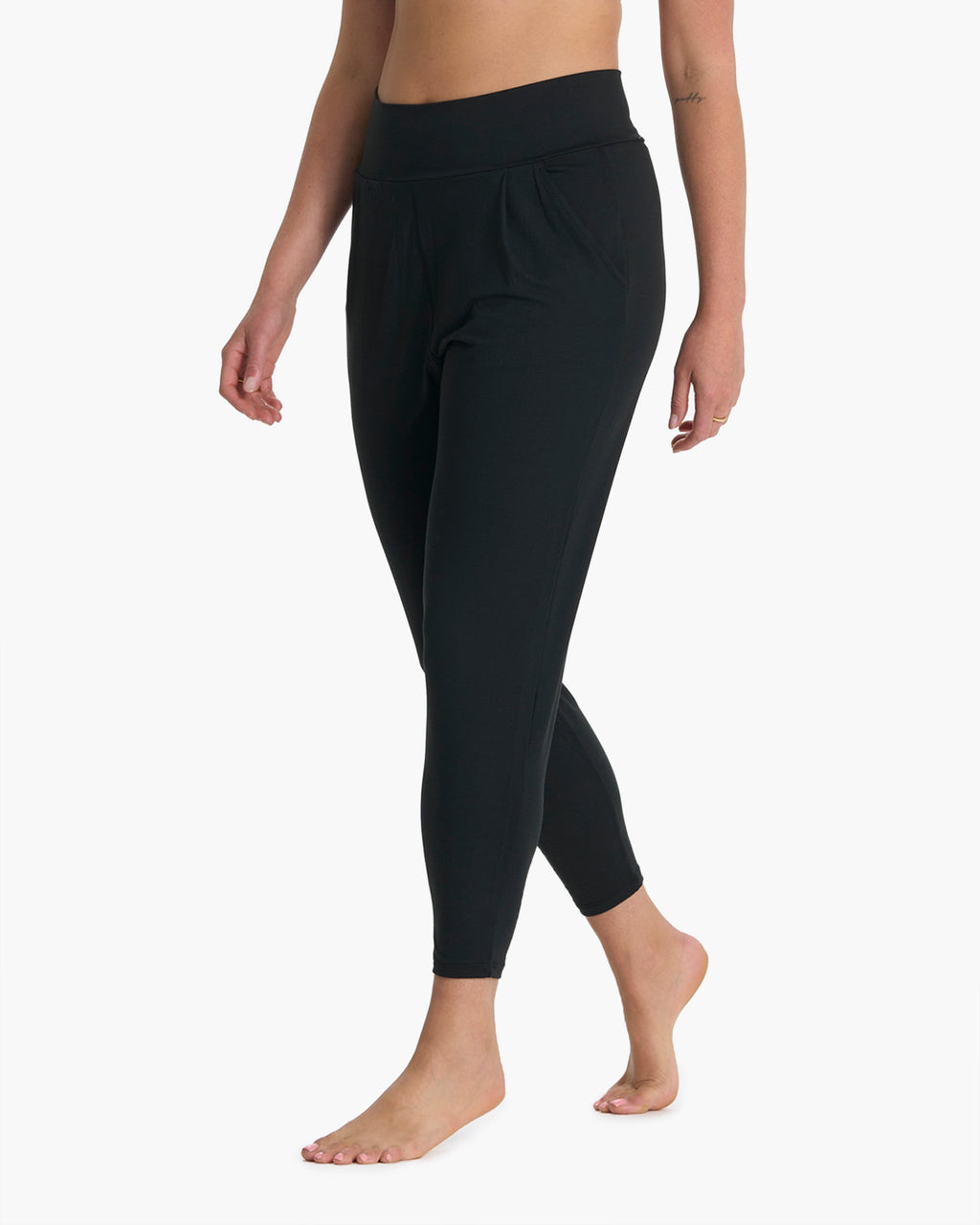 Lux At Ease Pant | Black