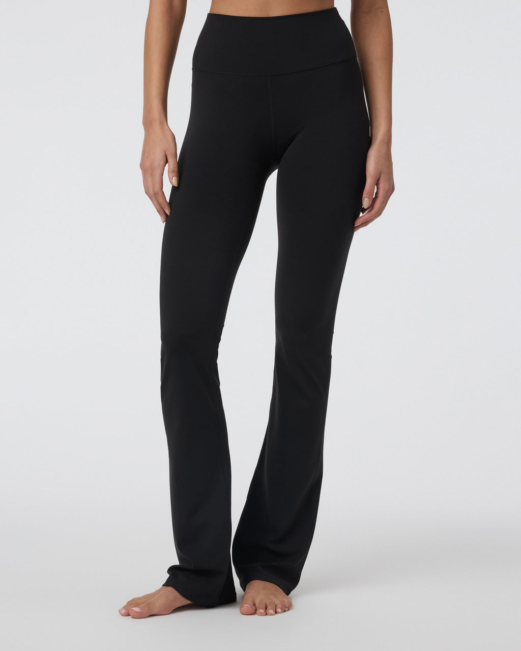 Vuori AllTheFeels™ Slim Flare - Short | Black