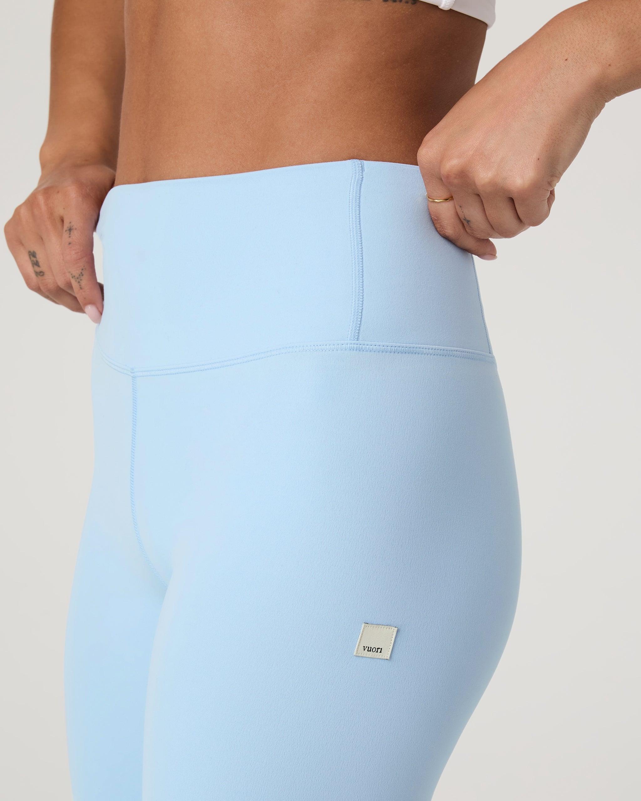 Vuori AllTheFeels™ Slim Flare | Crystal Blue