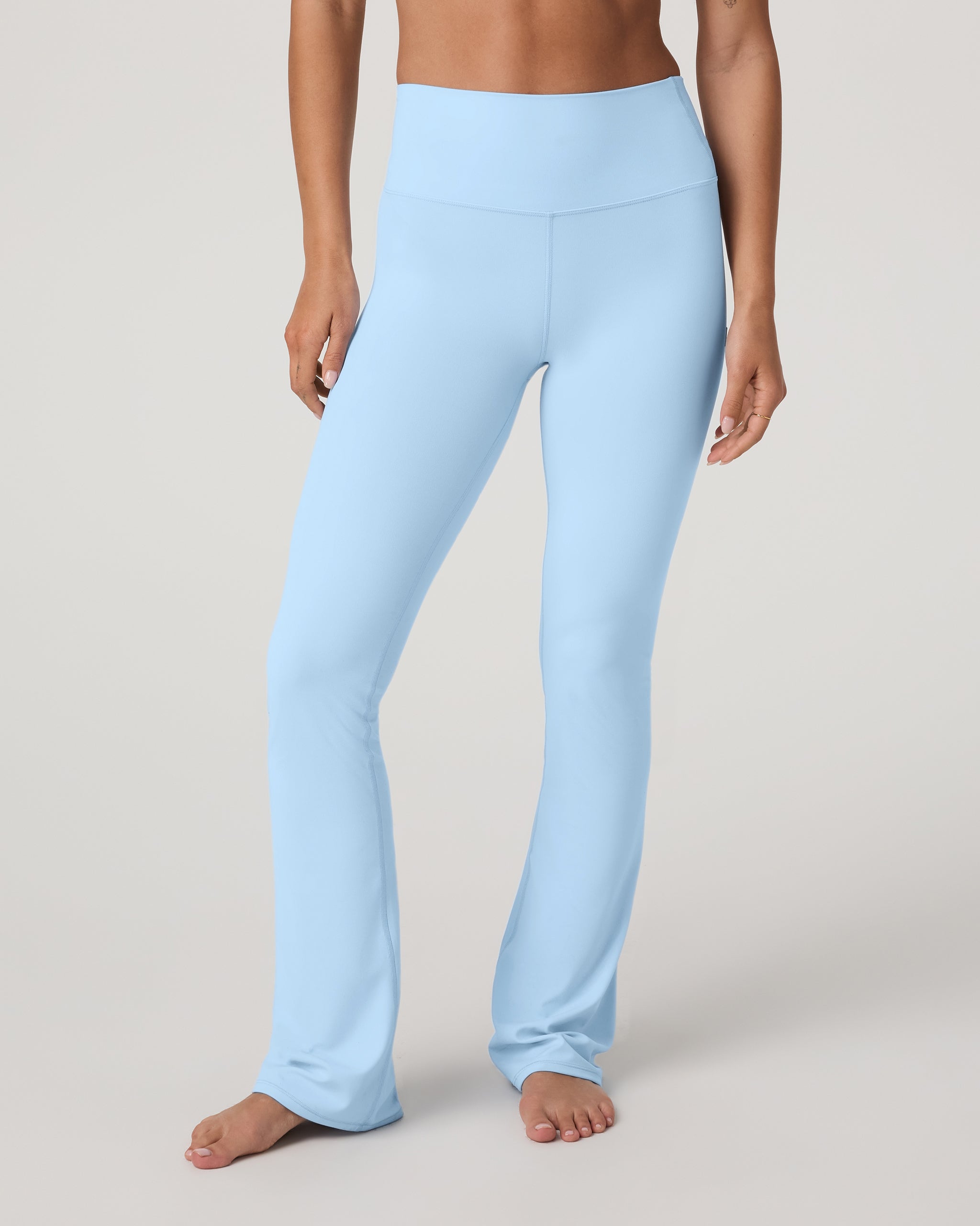 Vuori AllTheFeels™ Slim Flare | Crystal Blue