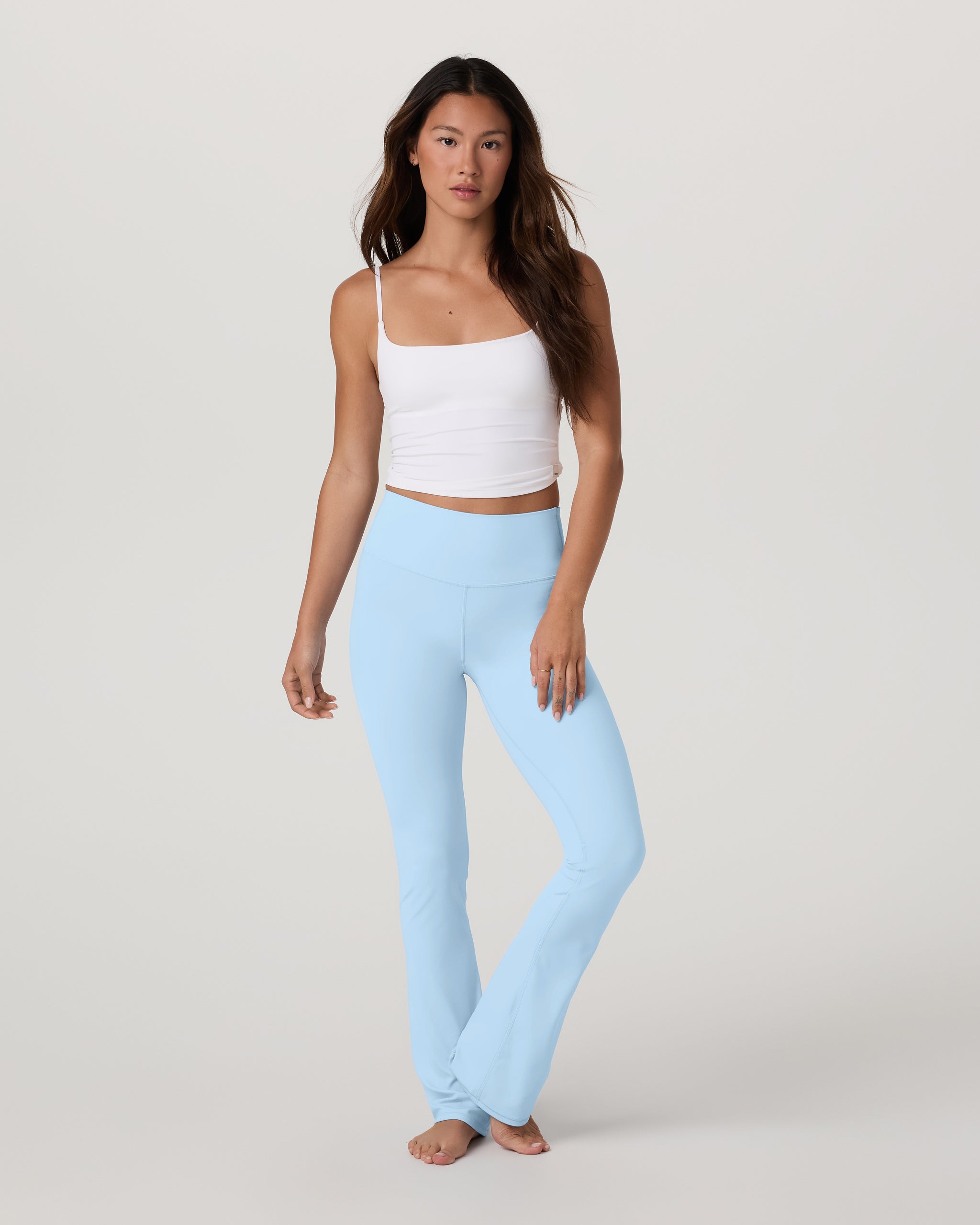 Vuori AllTheFeels™ Slim Flare | Crystal Blue