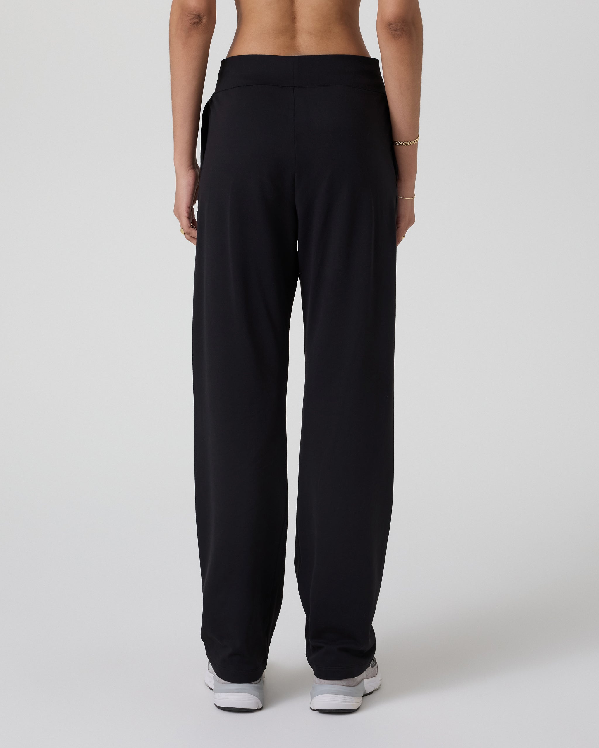 Halo Straight Leg Trouser | Solid Black