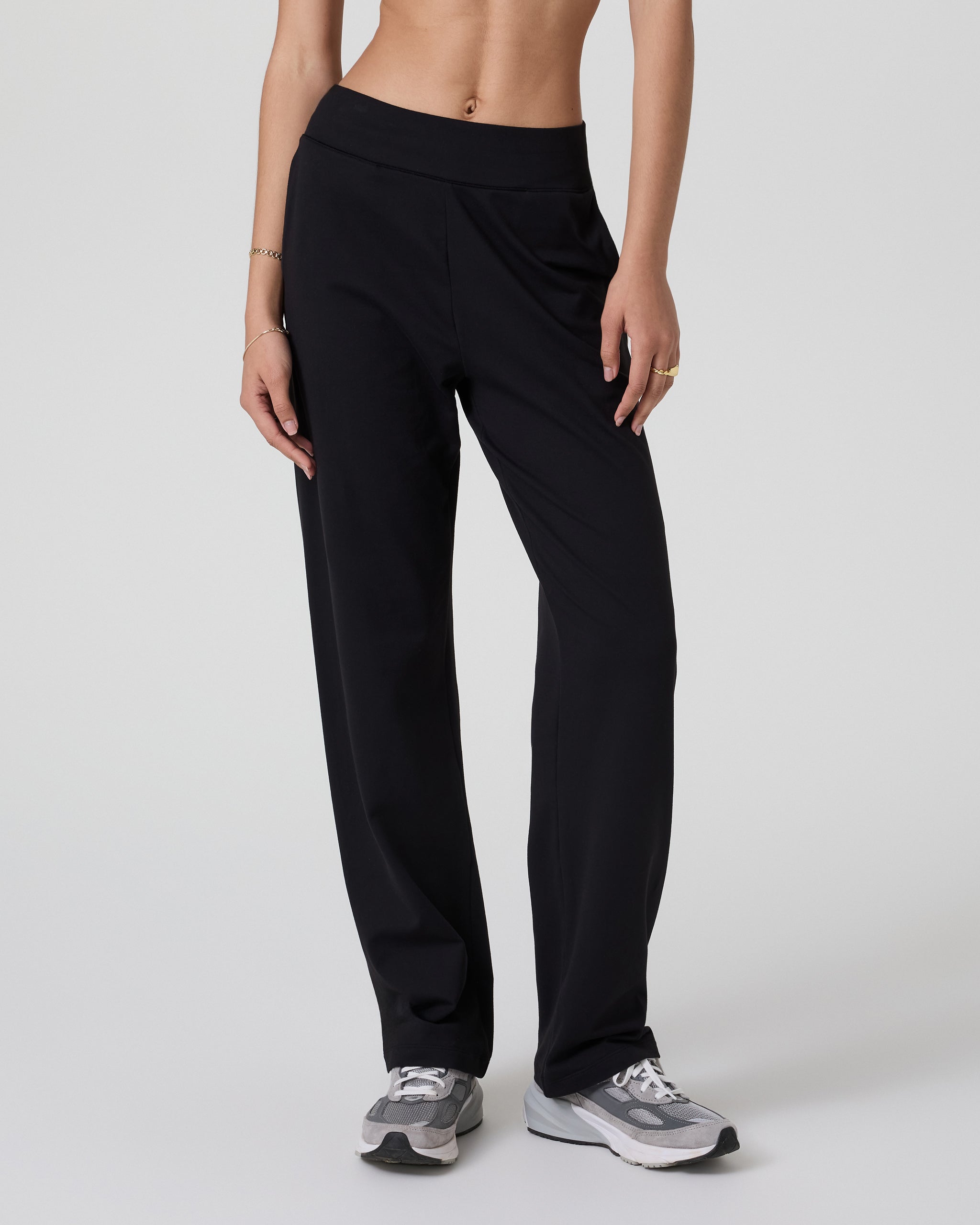 Halo Straight Leg Trouser | Solid Black