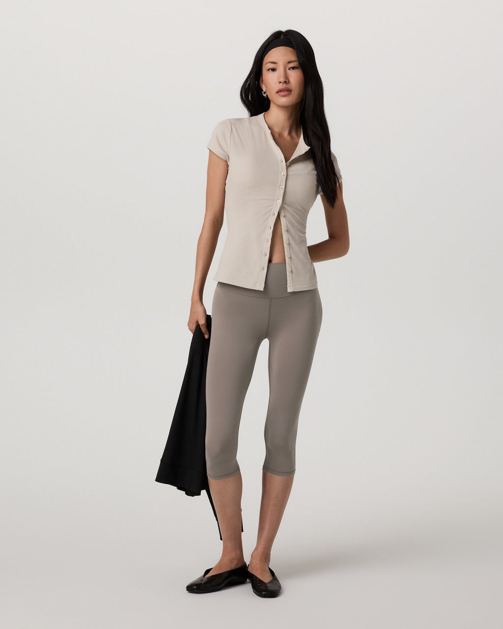 Vuori AllTheFeels™ Crop Legging | Smokey Taupe