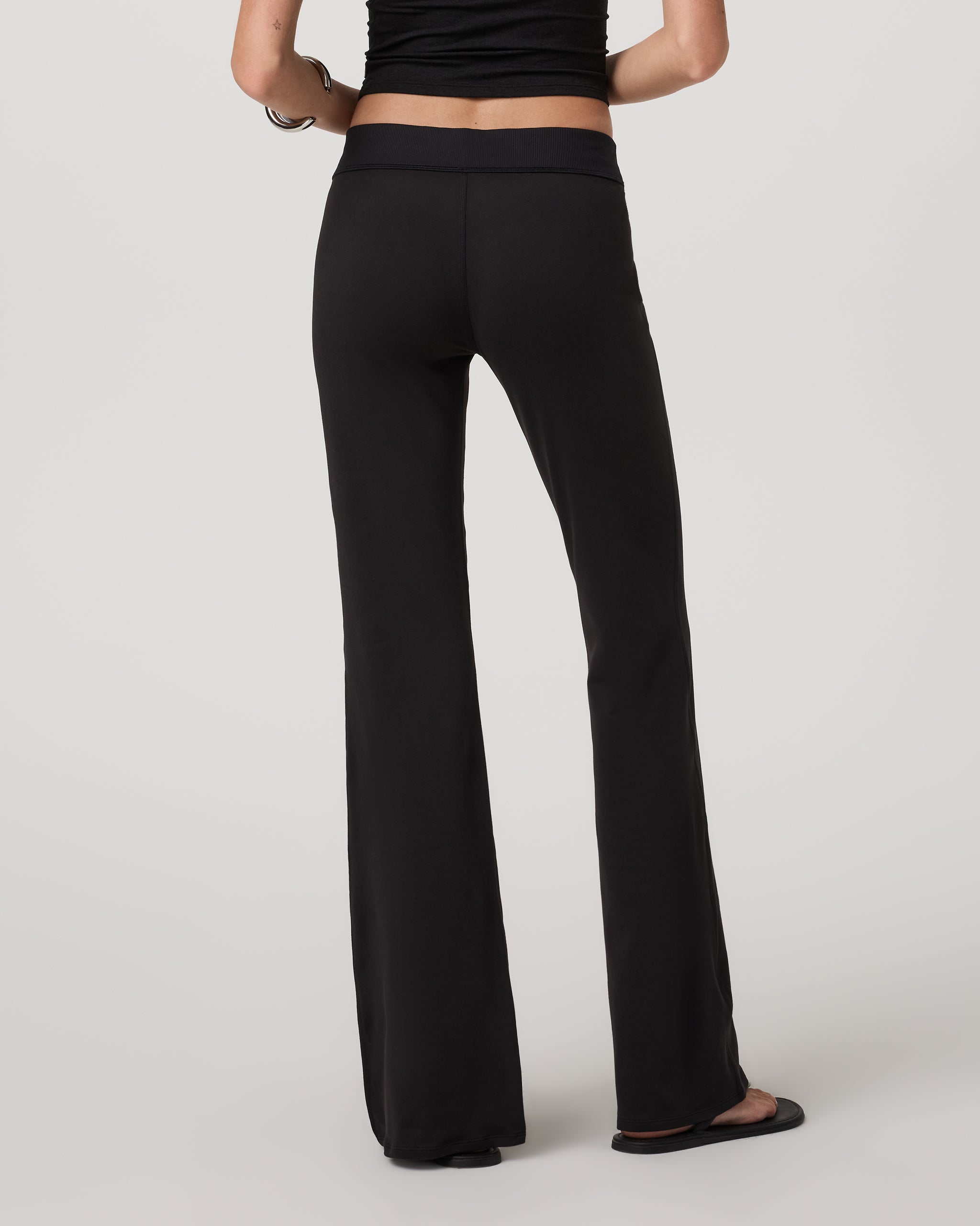 Halo Low Rise Slim Flare Pant | Solid Black