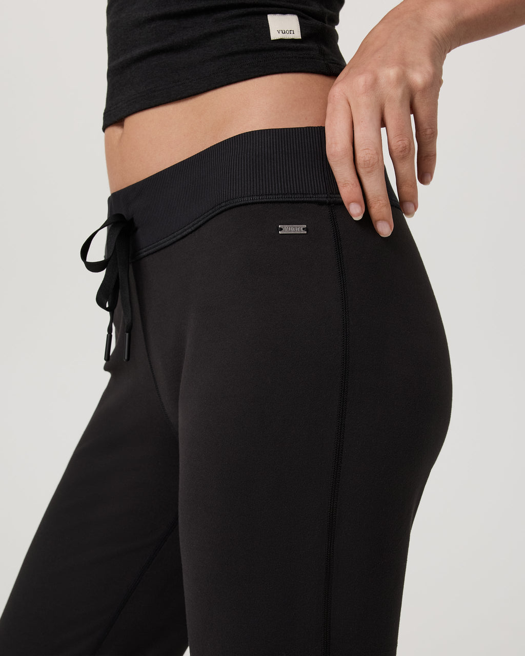 Halo Low Rise Slim Flare Pant | Solid Black