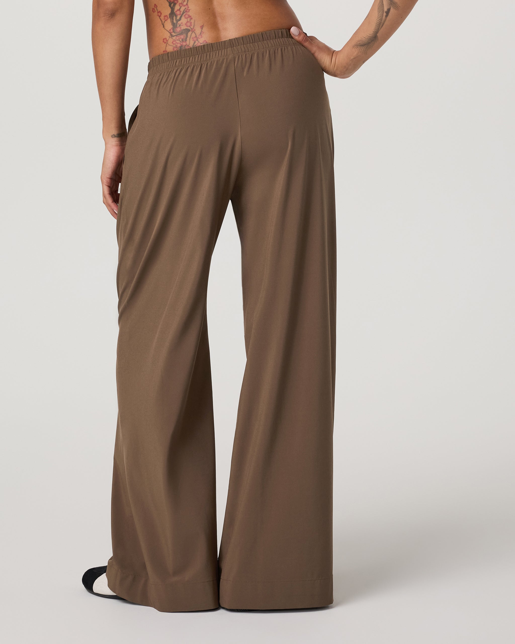 Villa Vibes Wideleg - Short | Espresso