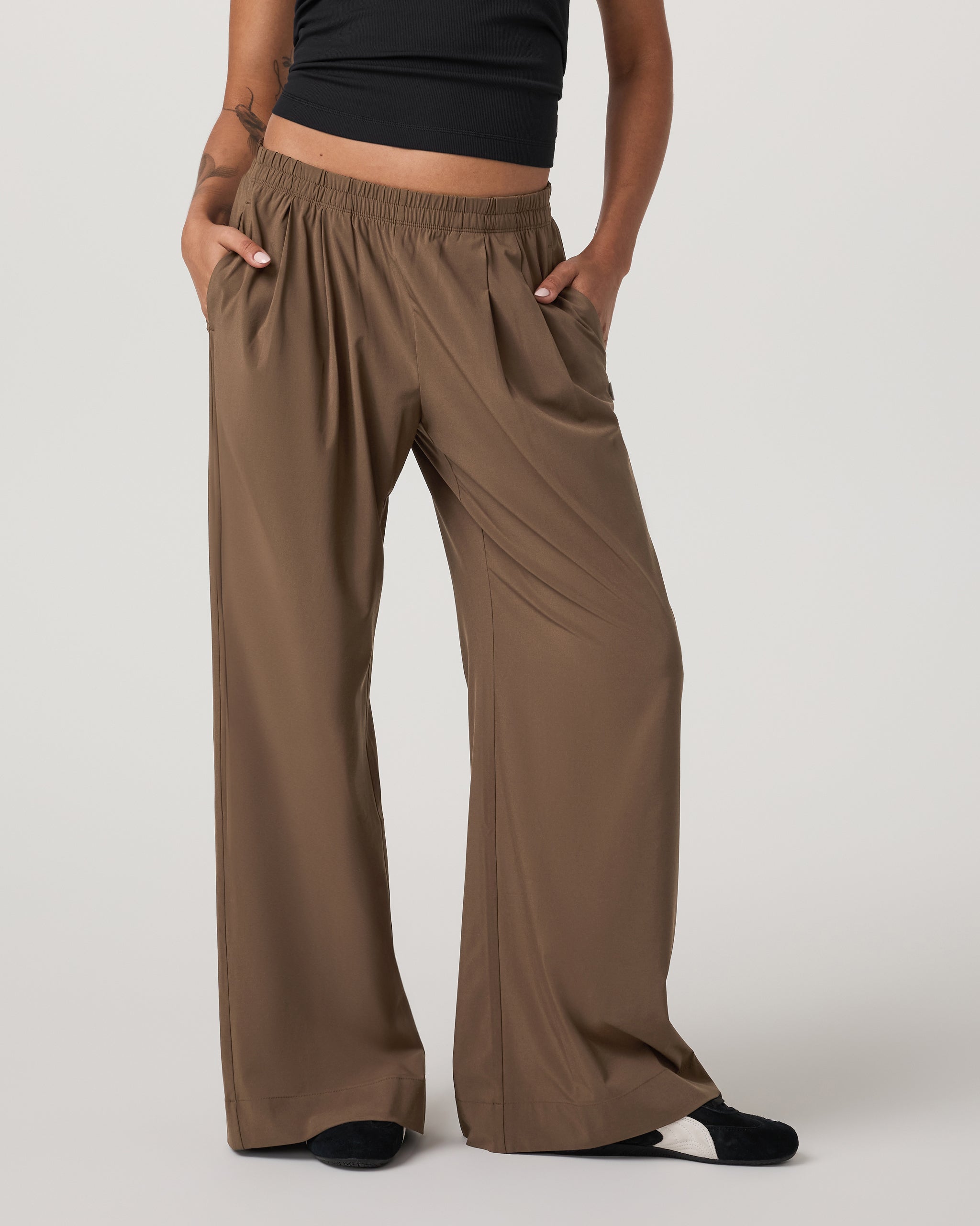 Villa Vibes Wideleg - Short | Espresso