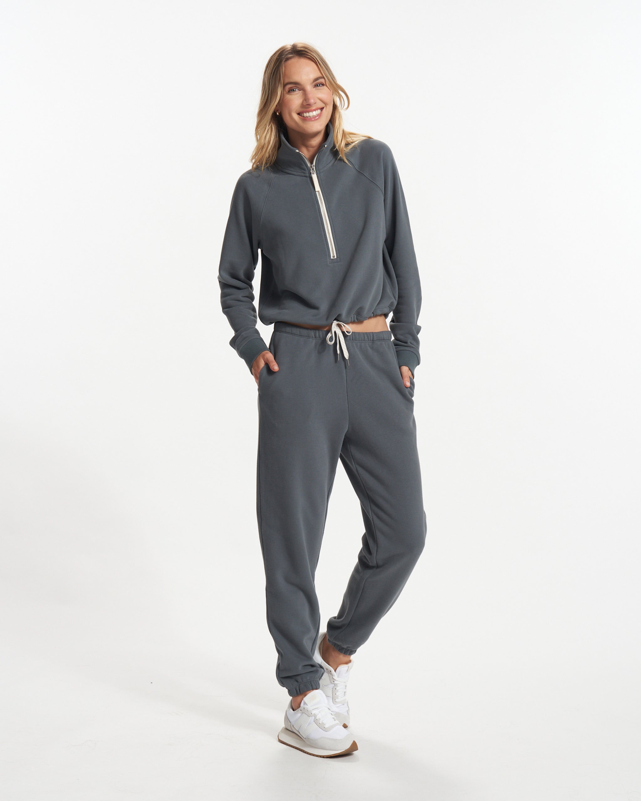 Sedona Jogger | Lake