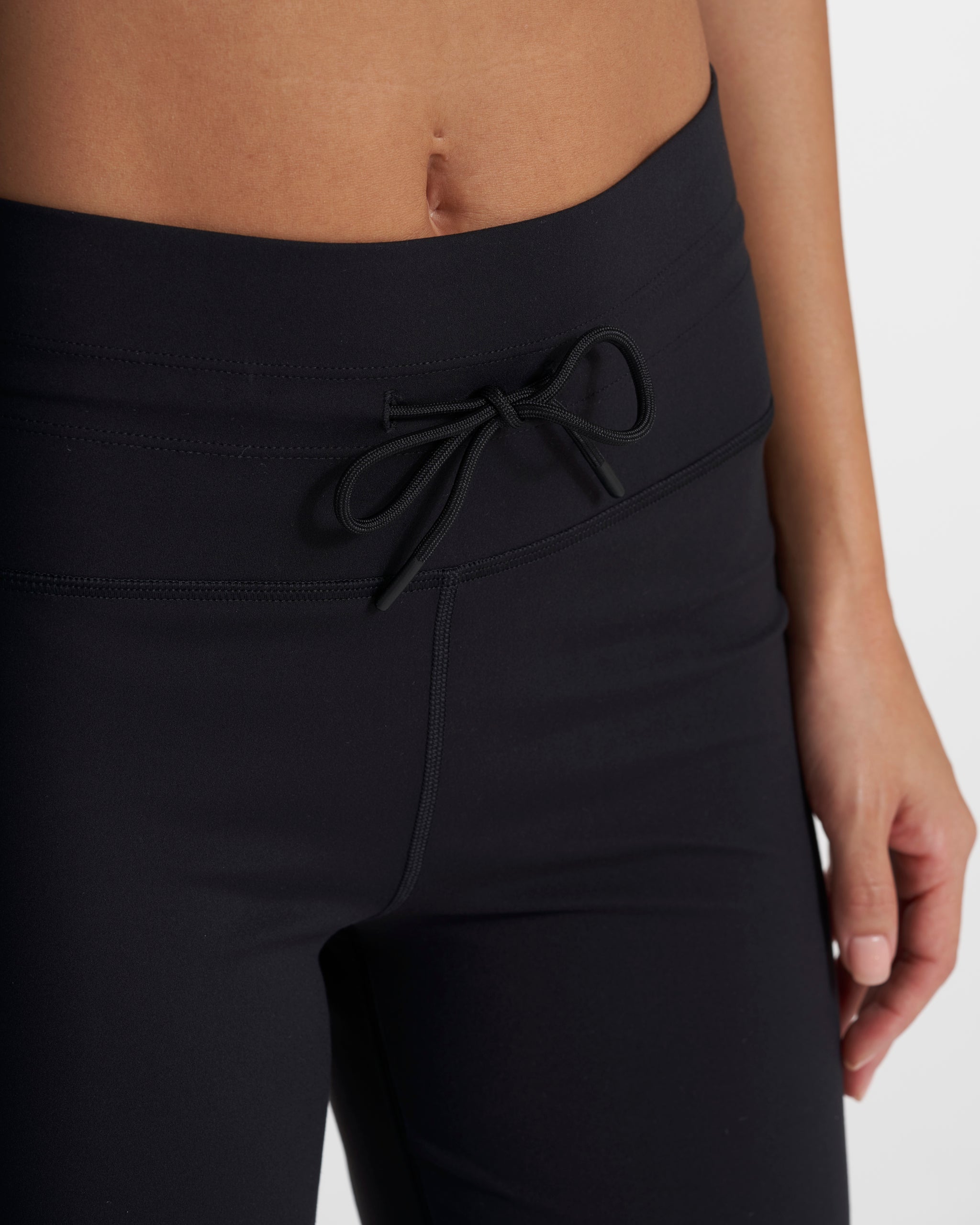 Daily Wideleg | Black