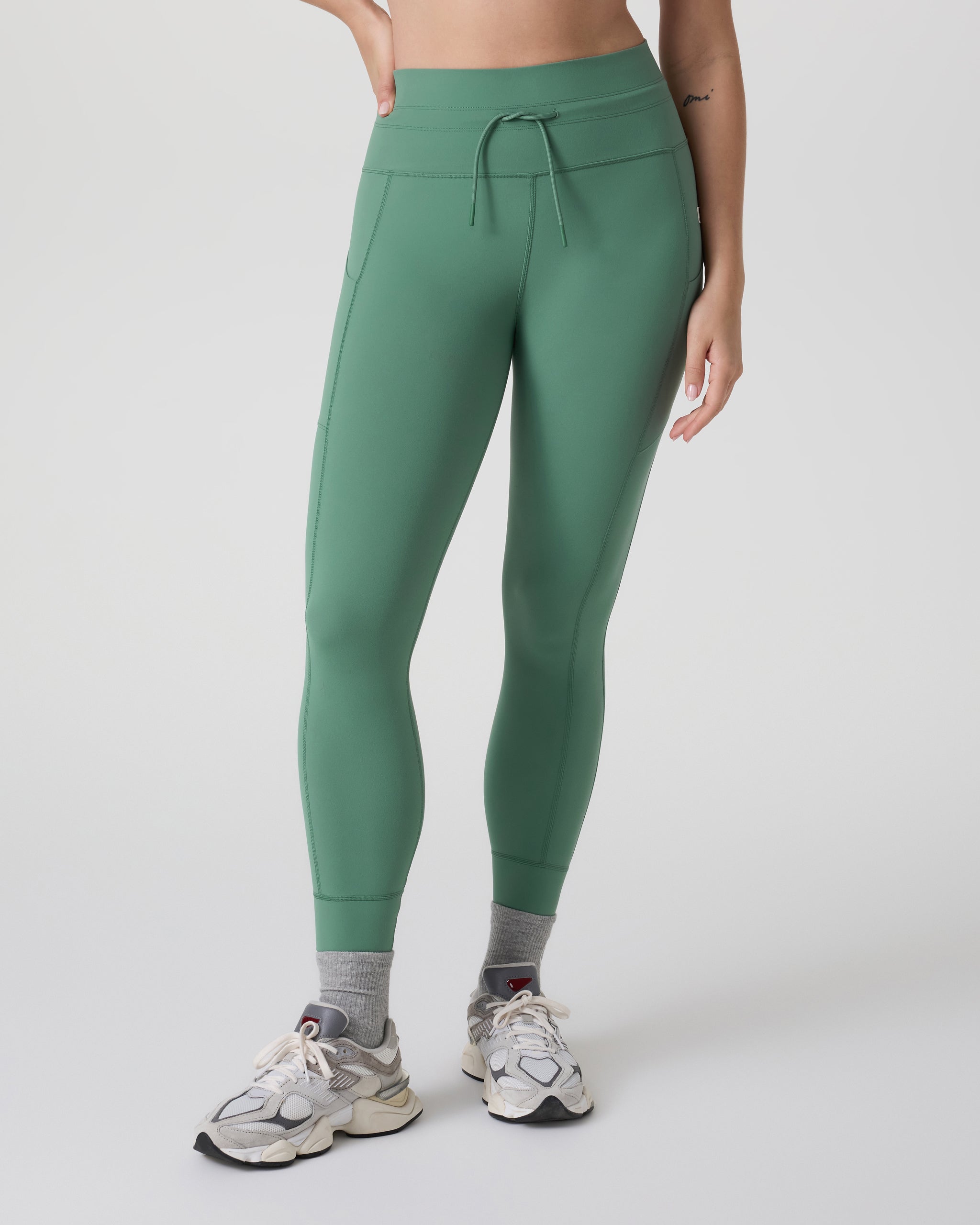 Daily Pocket Legging | Hedge Green