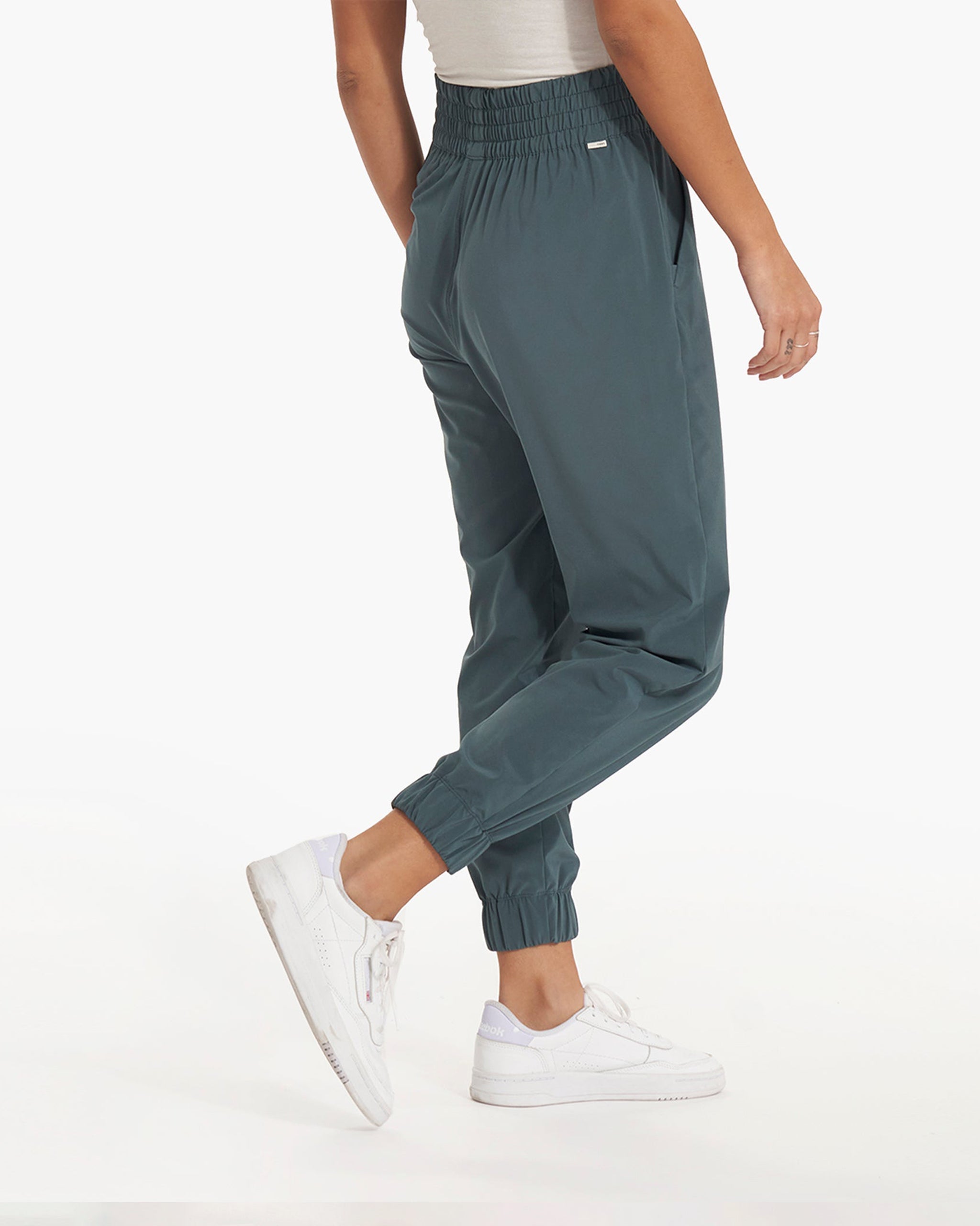 Villa Jogger | Stone