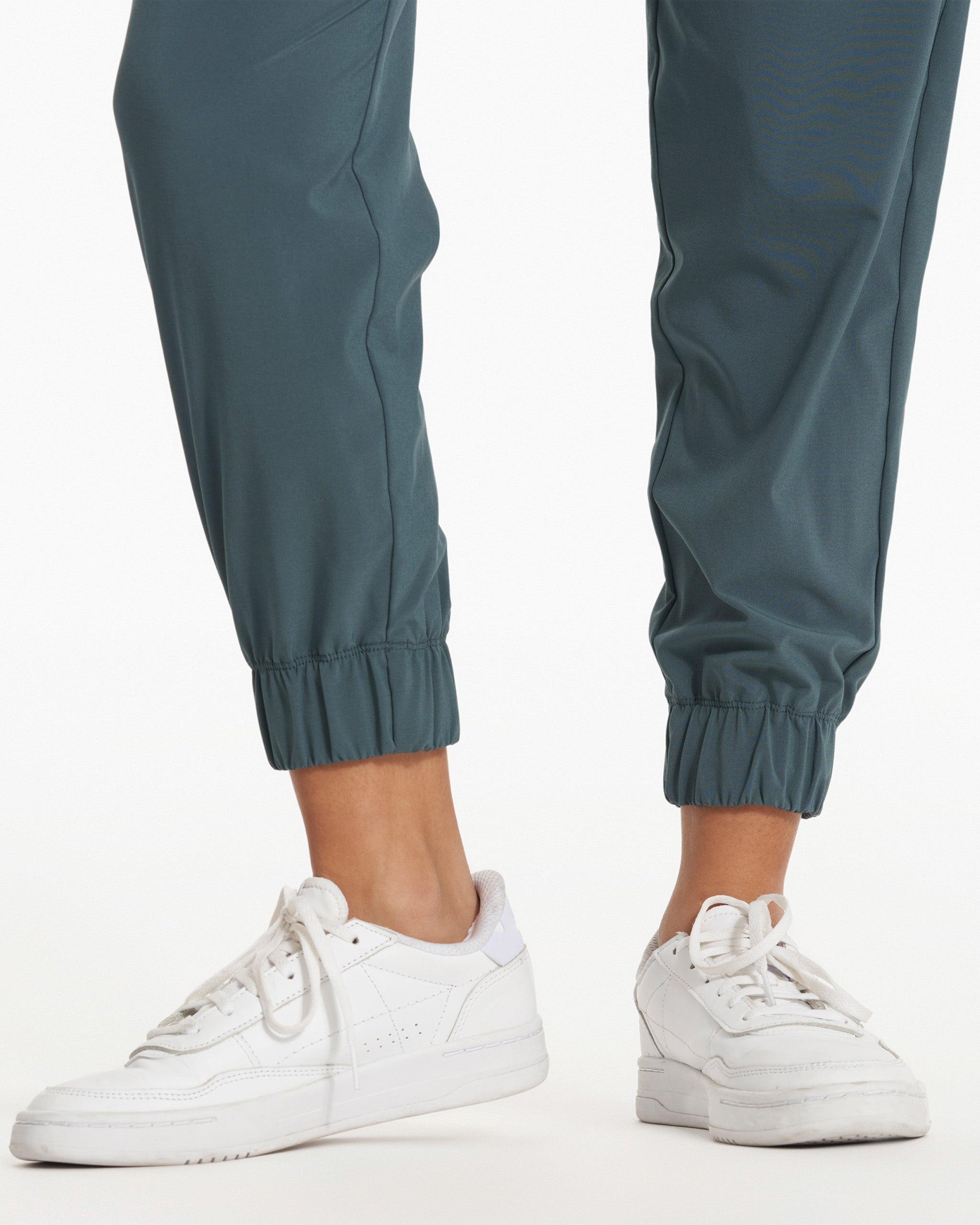 Villa Jogger | Stone