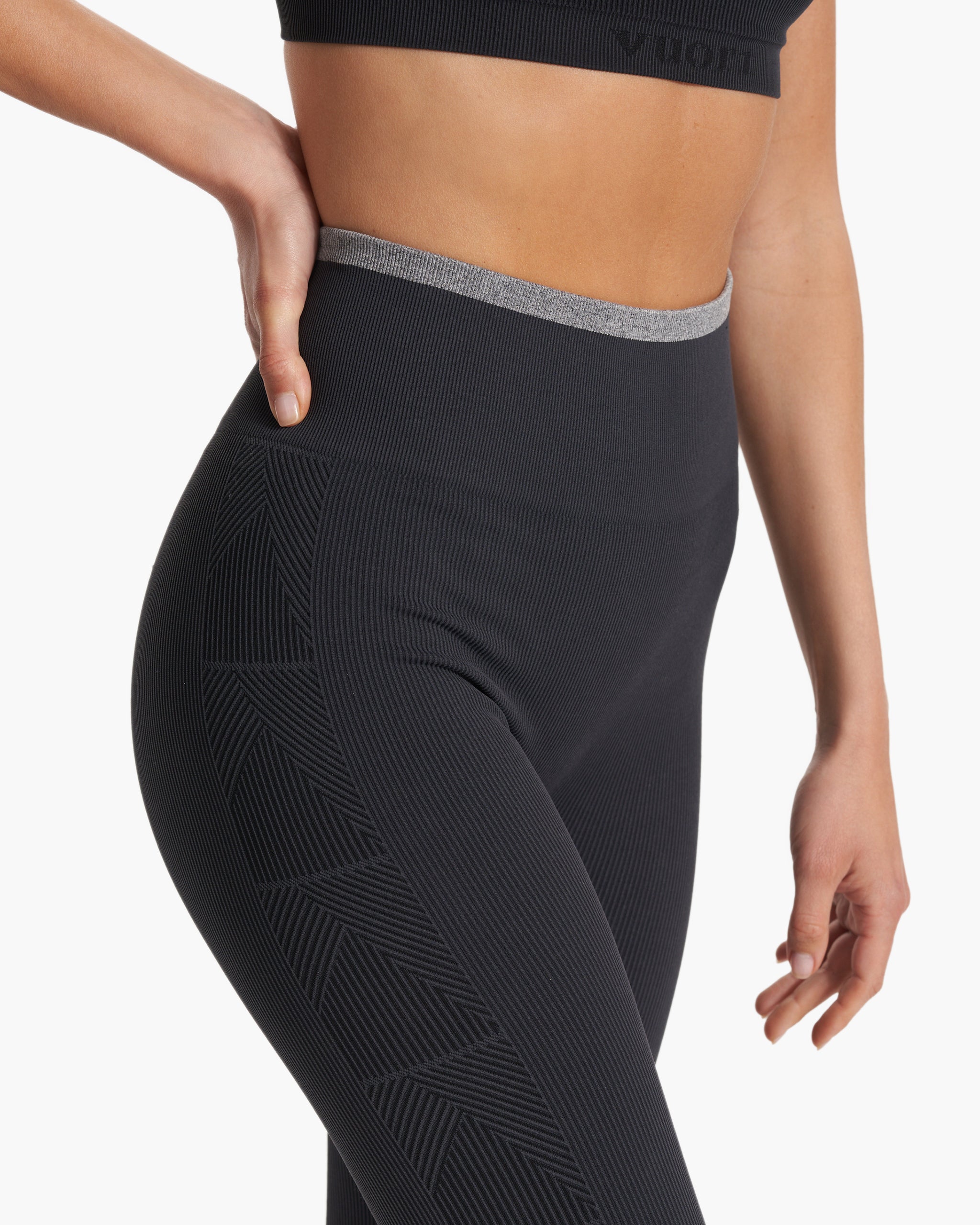 Helix Seamless Legging | Black