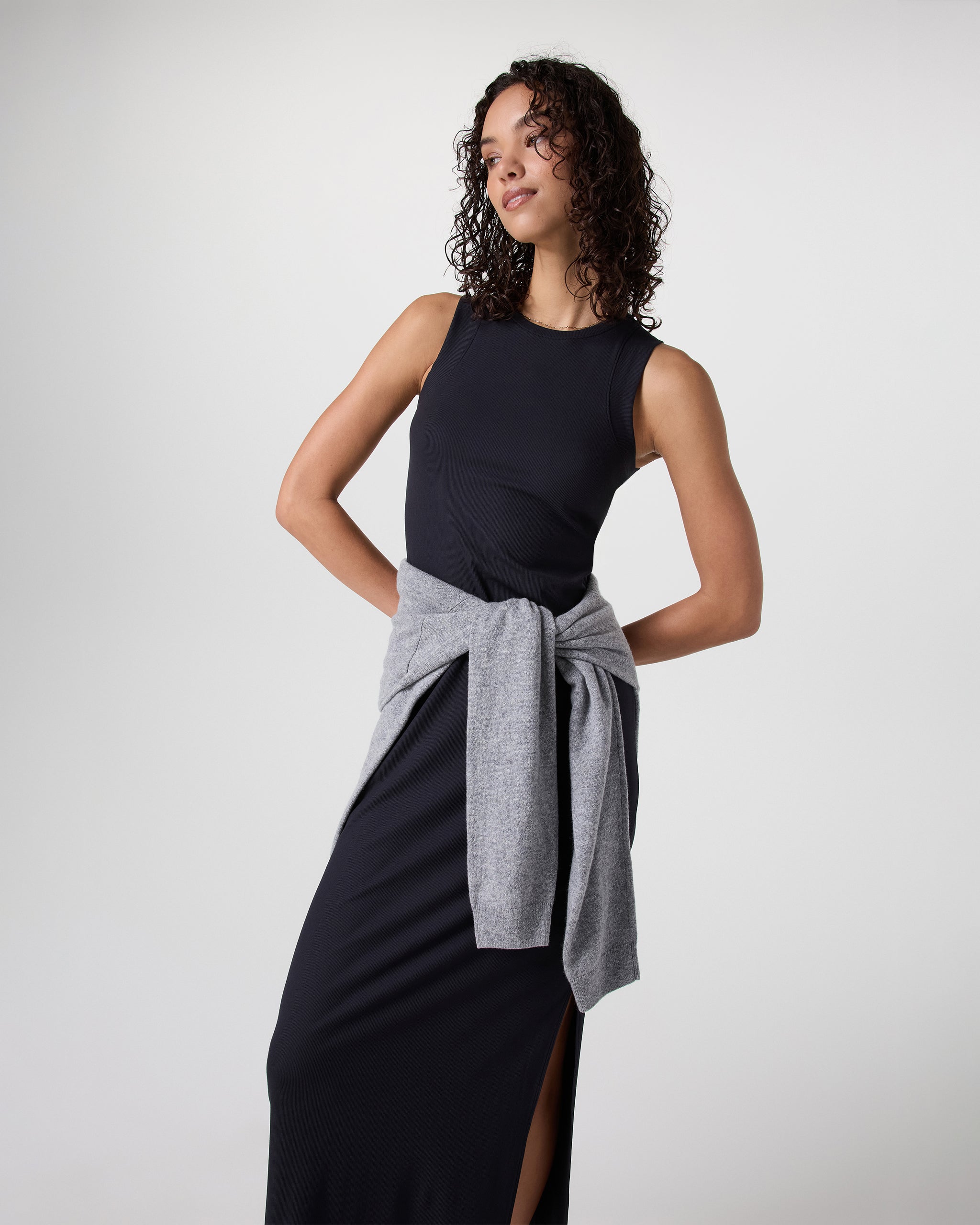 Pose Modern Dress | Black