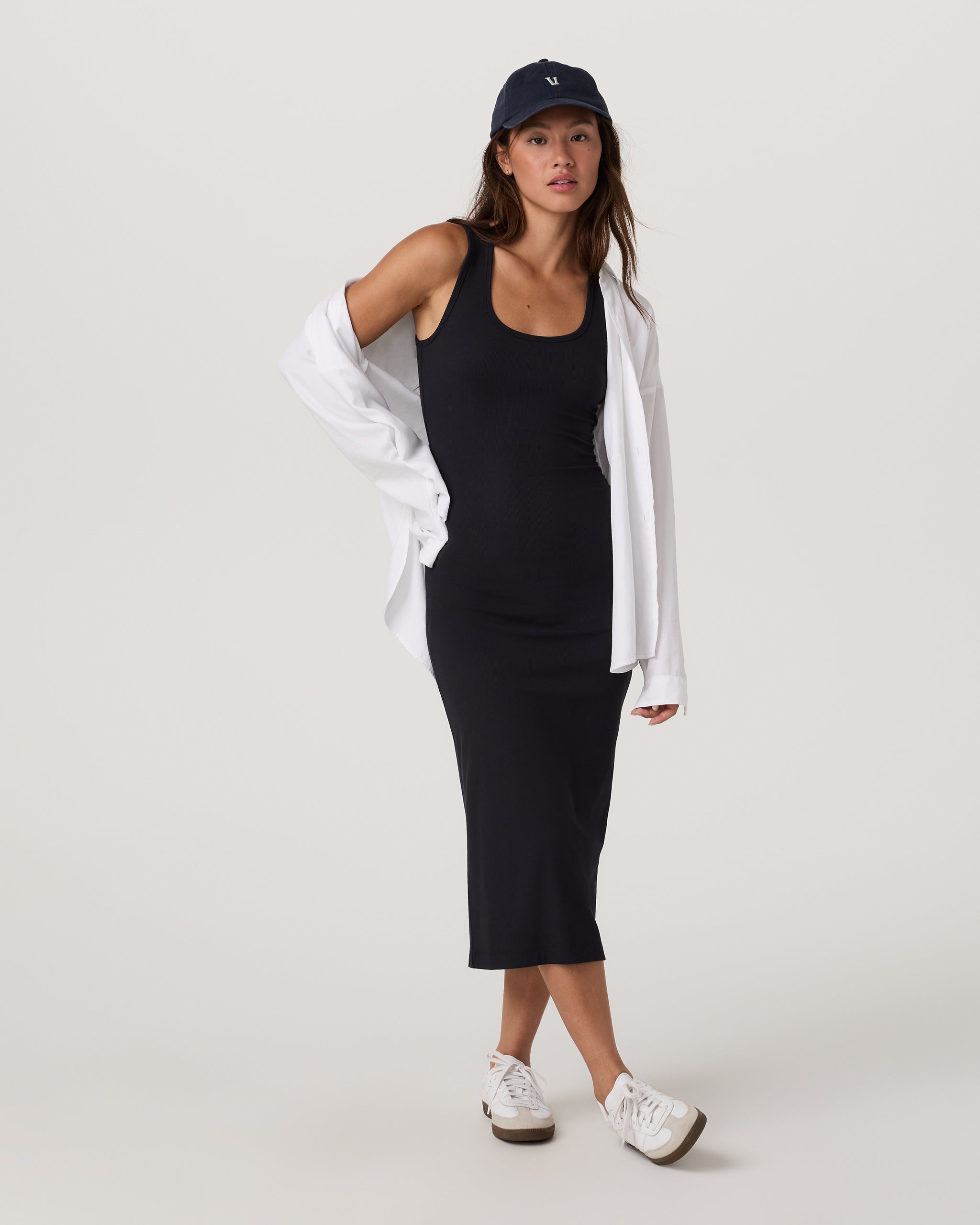 Pose Scoop Dress | Black